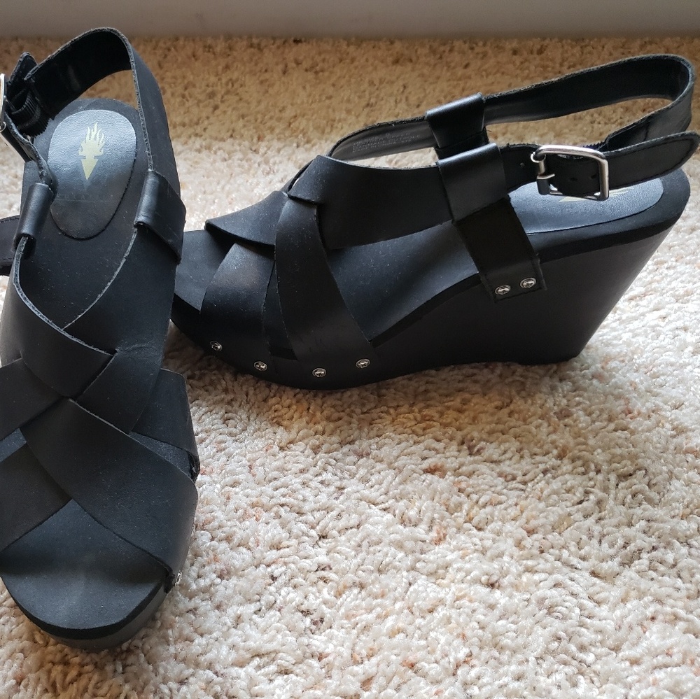 Volatile wedges